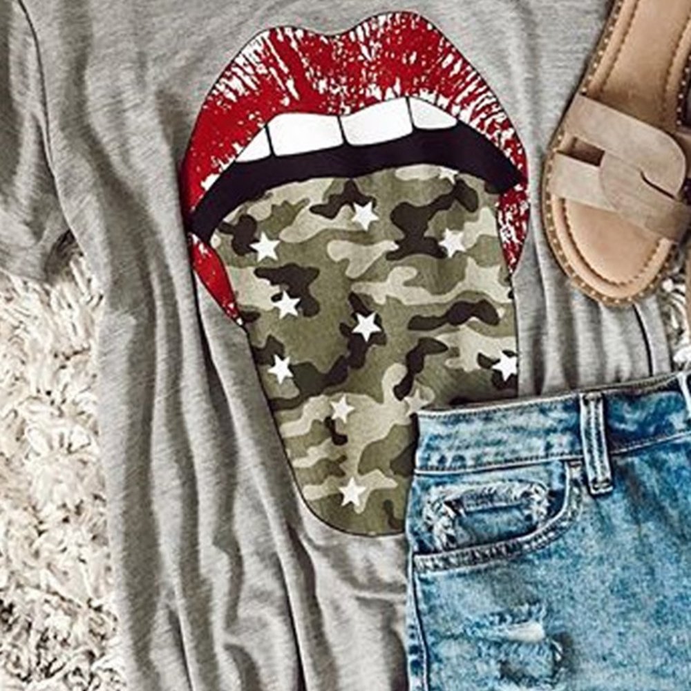 ❤️‍🔥Gray Camouflage Tongue Lip Graphic Short Sleeve T-Shirt❤️‍🔥Brand New❤️‍🔥 - Picture 3 of 5